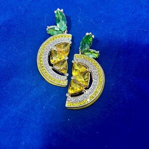 🍋 Lemon Slice Statement Earrings 2” Gold Tone Green Leaf Crystal Dangle – New